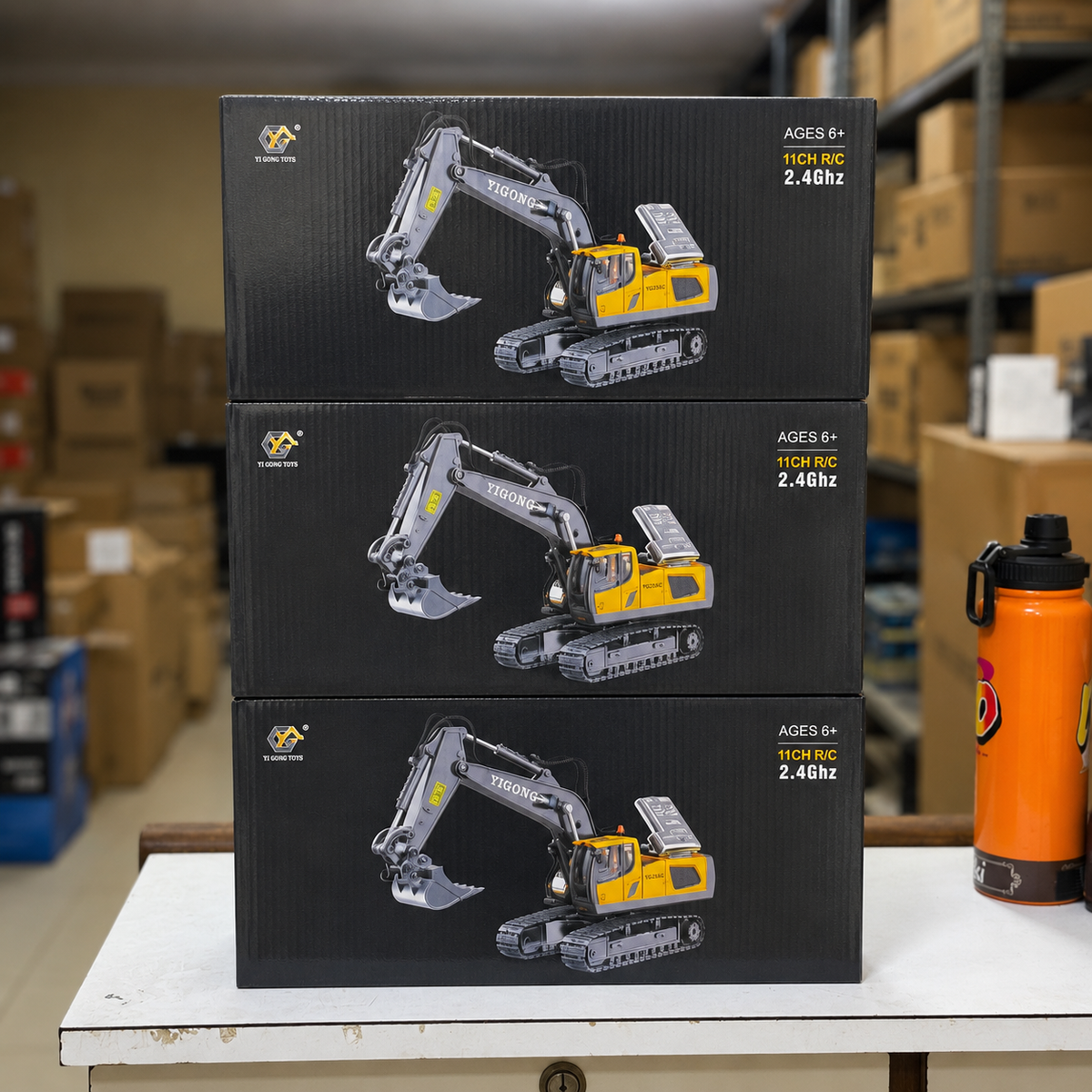 Yigong 1:24 11-Channel Remote Control (R/C) Excavator