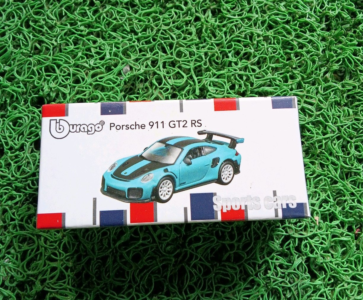 Bburago 1:64 Scale Porsche 911 GT2 RS Blue Diecast Metal Collectible Model Car